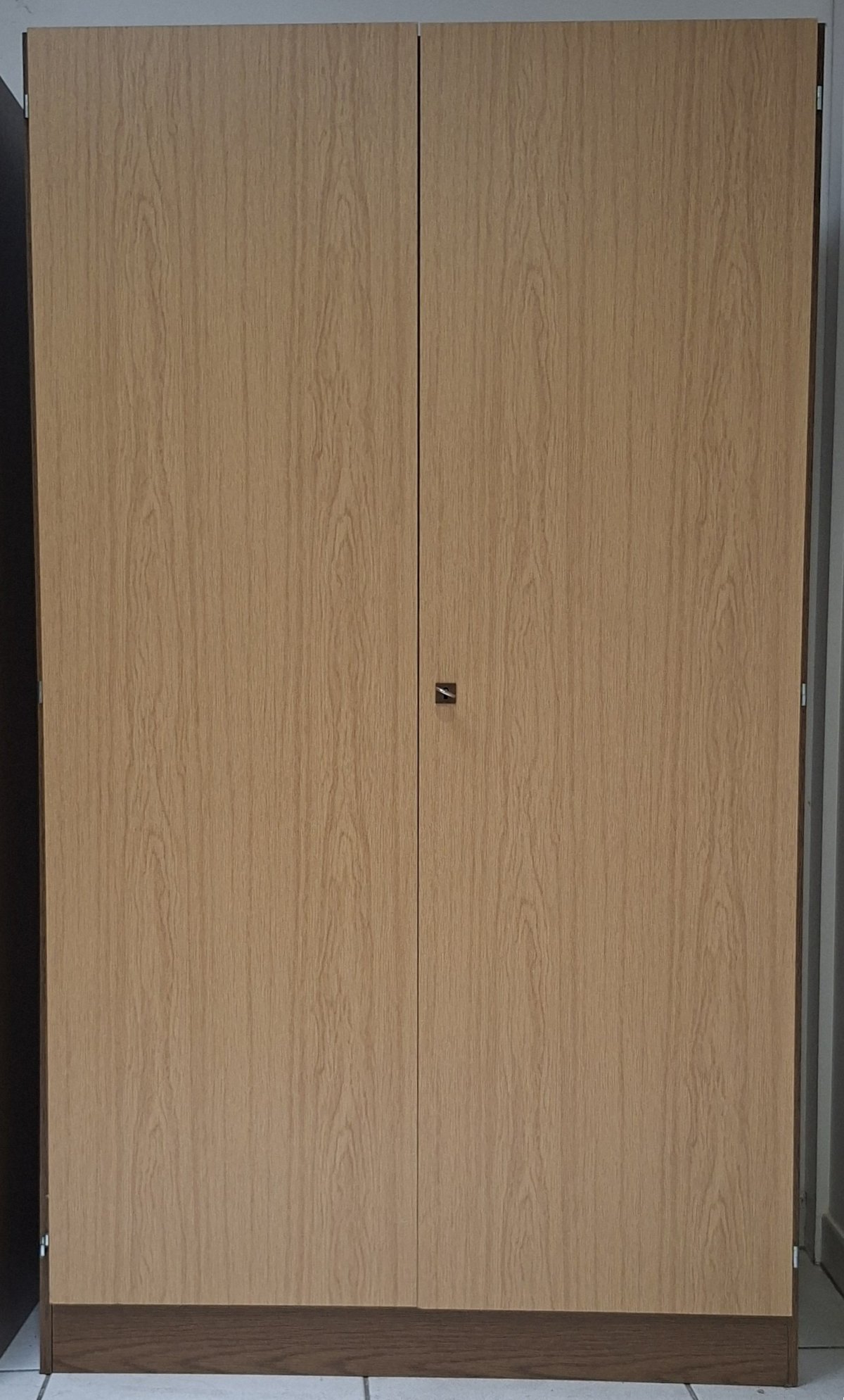 Kleiderschrank - klein